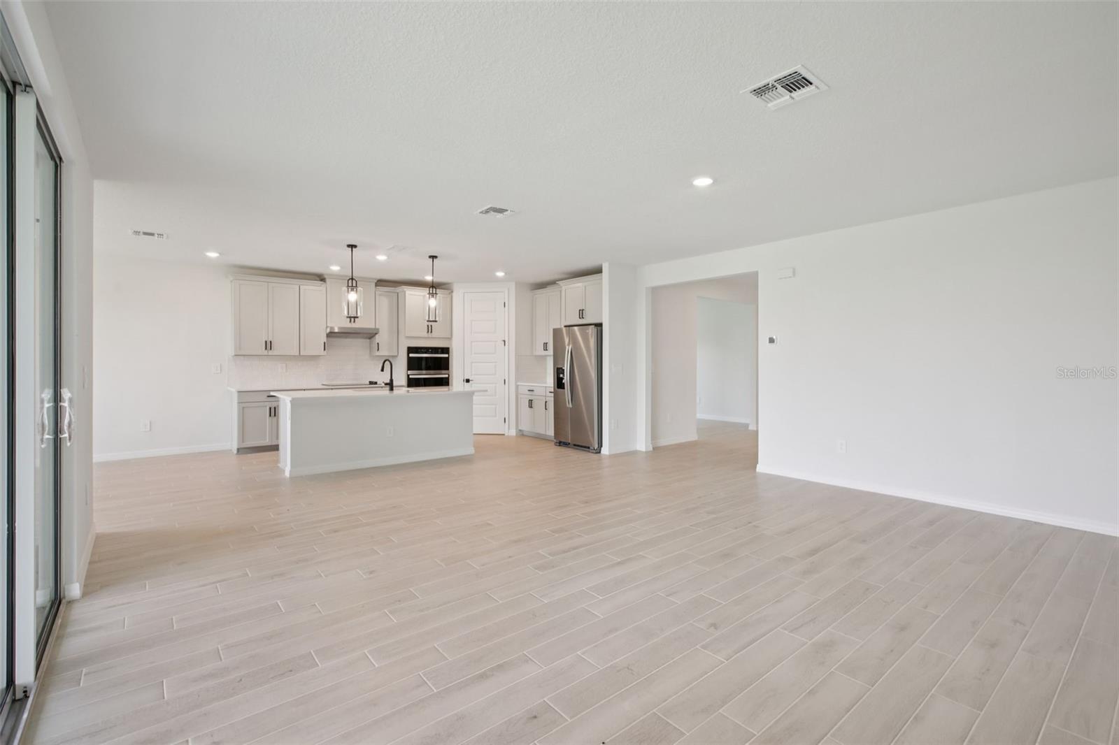 Image 20 of 37 For 1806 Draughton Drive