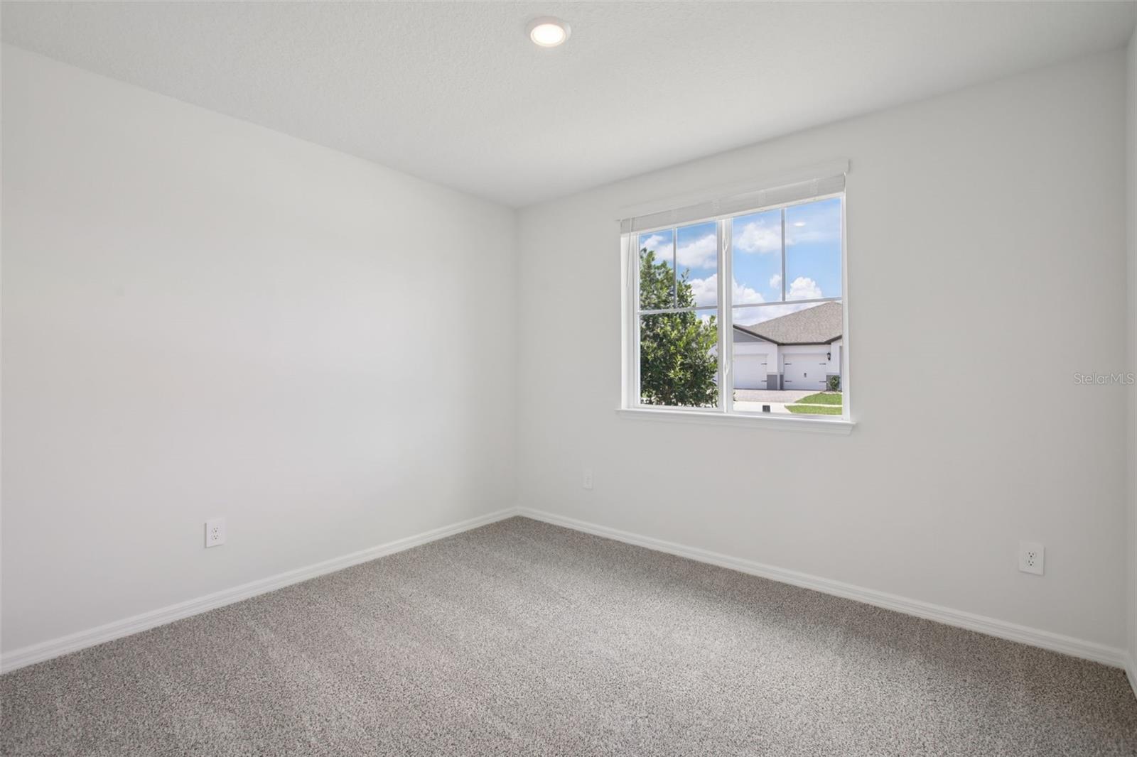 Image 25 of 37 For 1806 Draughton Drive