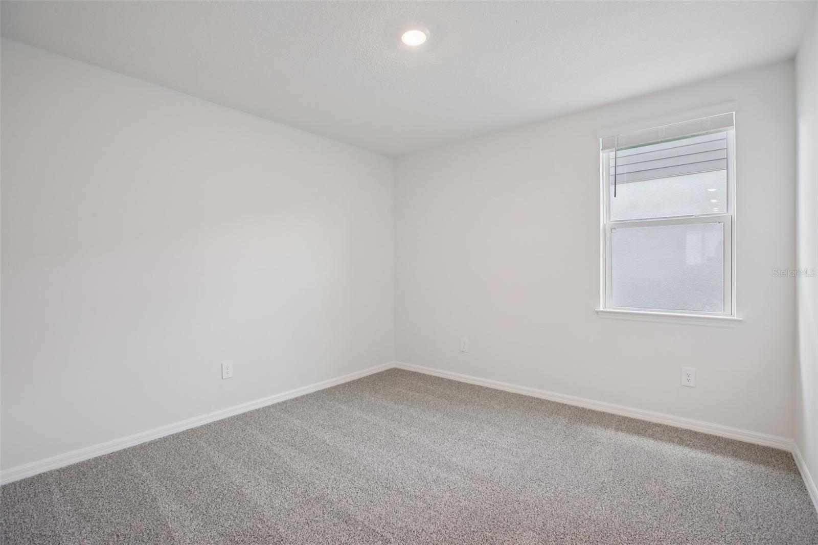Image 31 of 37 For 1806 Draughton Drive