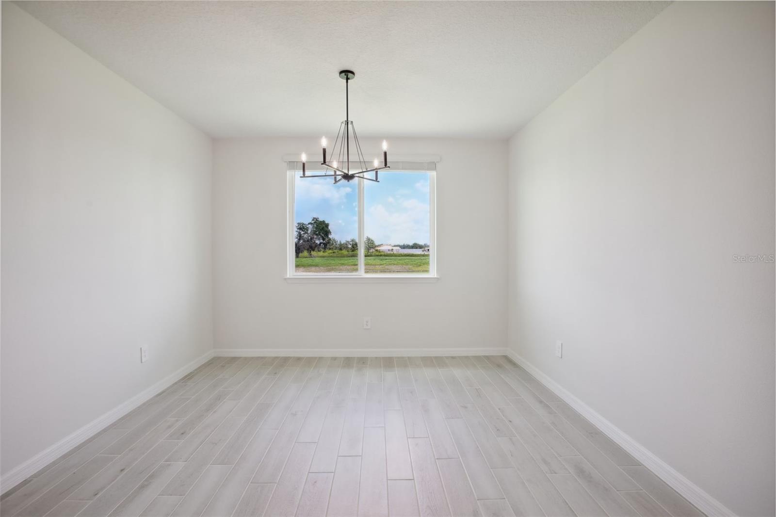 Image 33 of 37 For 1806 Draughton Drive