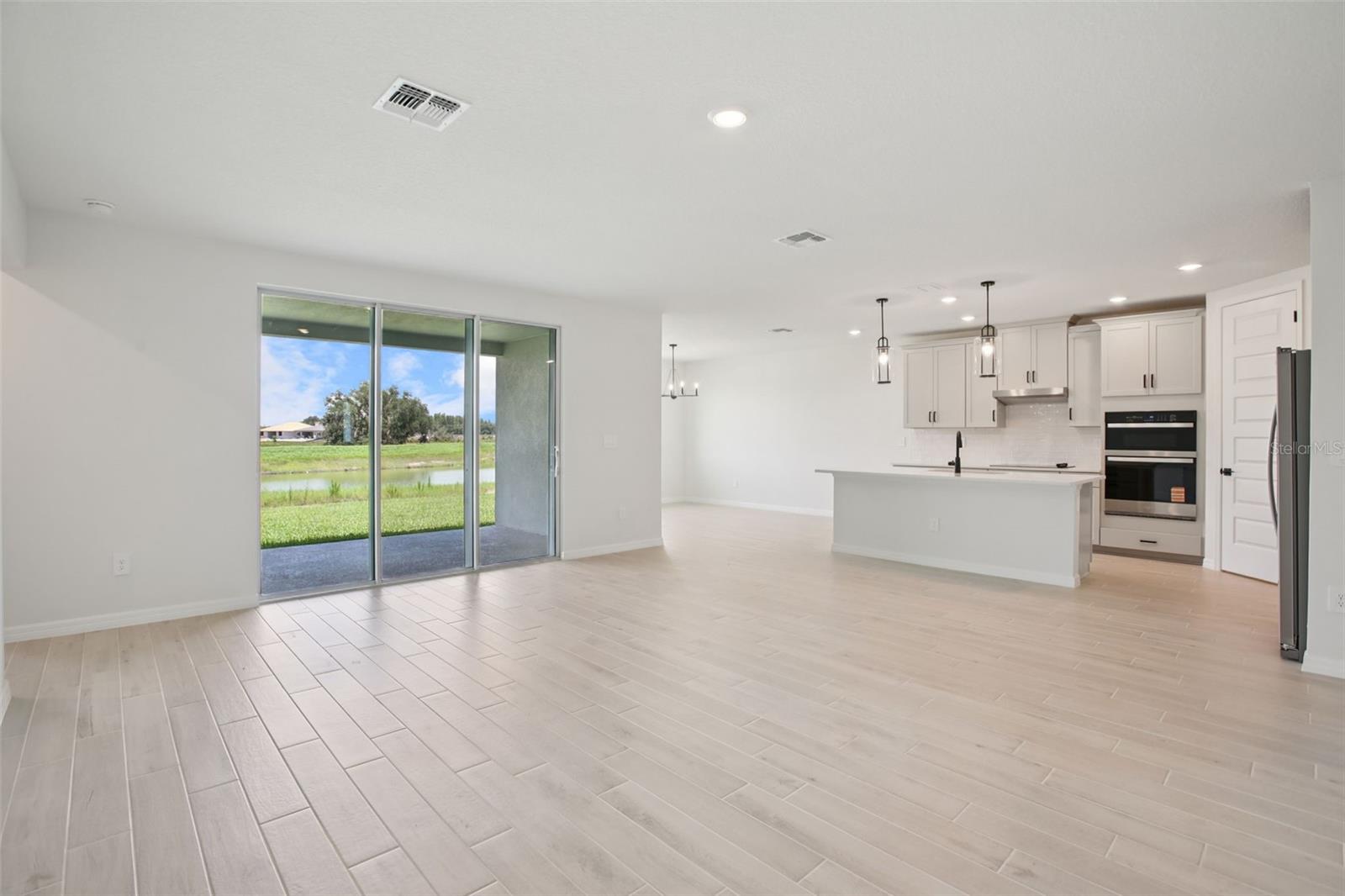 Image 4 of 37 For 1806 Draughton Drive