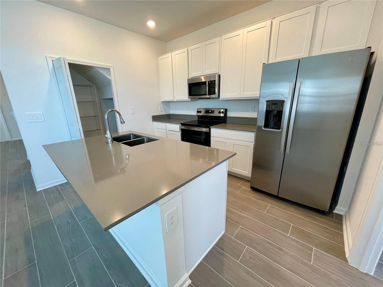Image 9 of 45 For 15579 Water Spring Boulevard
