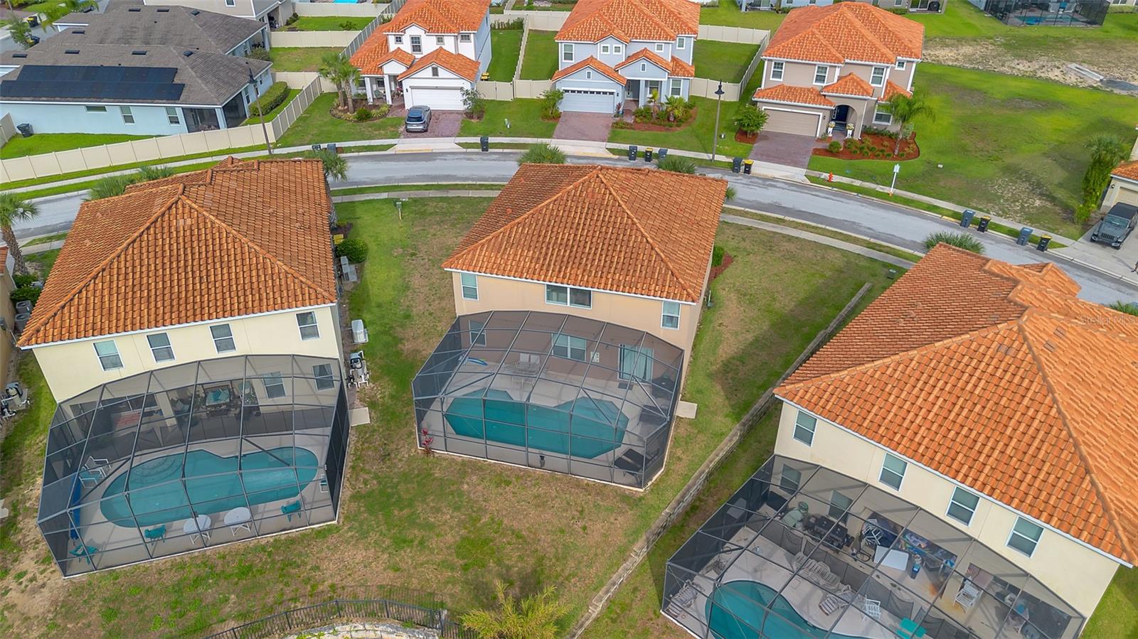 Image 18 of 52 For 381 Cabello Drive