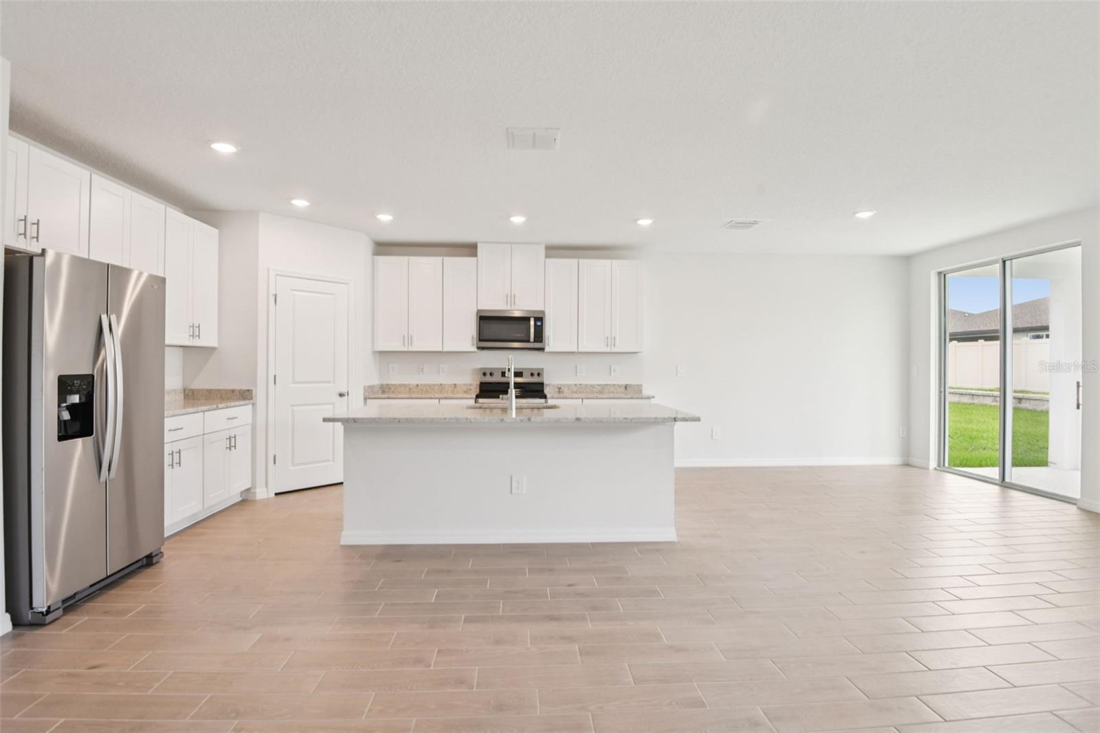 Image 17 of 29 For 1732 Brekey Way
