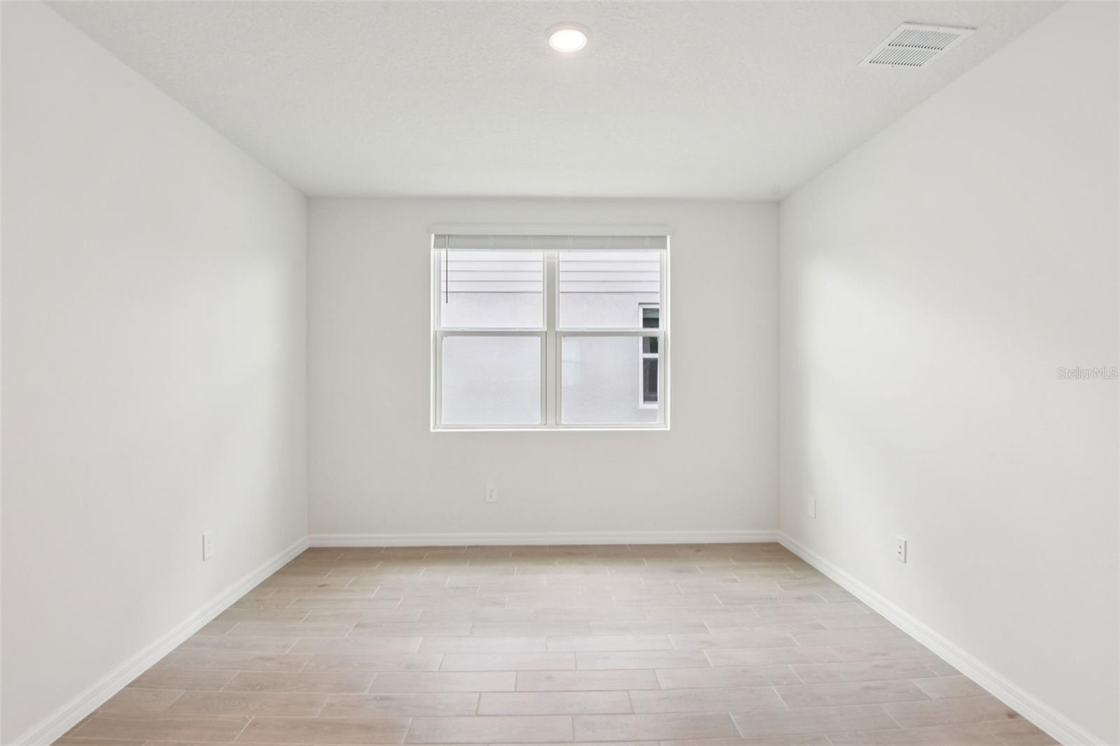 Image 22 of 29 For 1732 Brekey Way