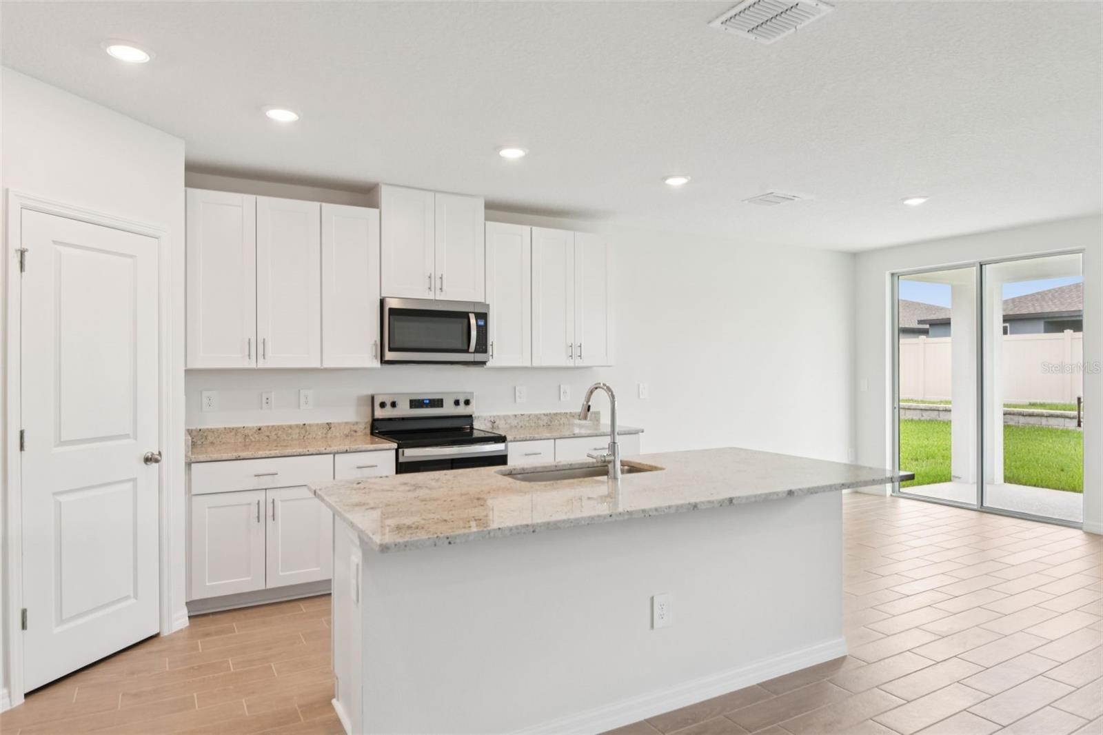Image 3 of 29 For 1732 Brekey Way