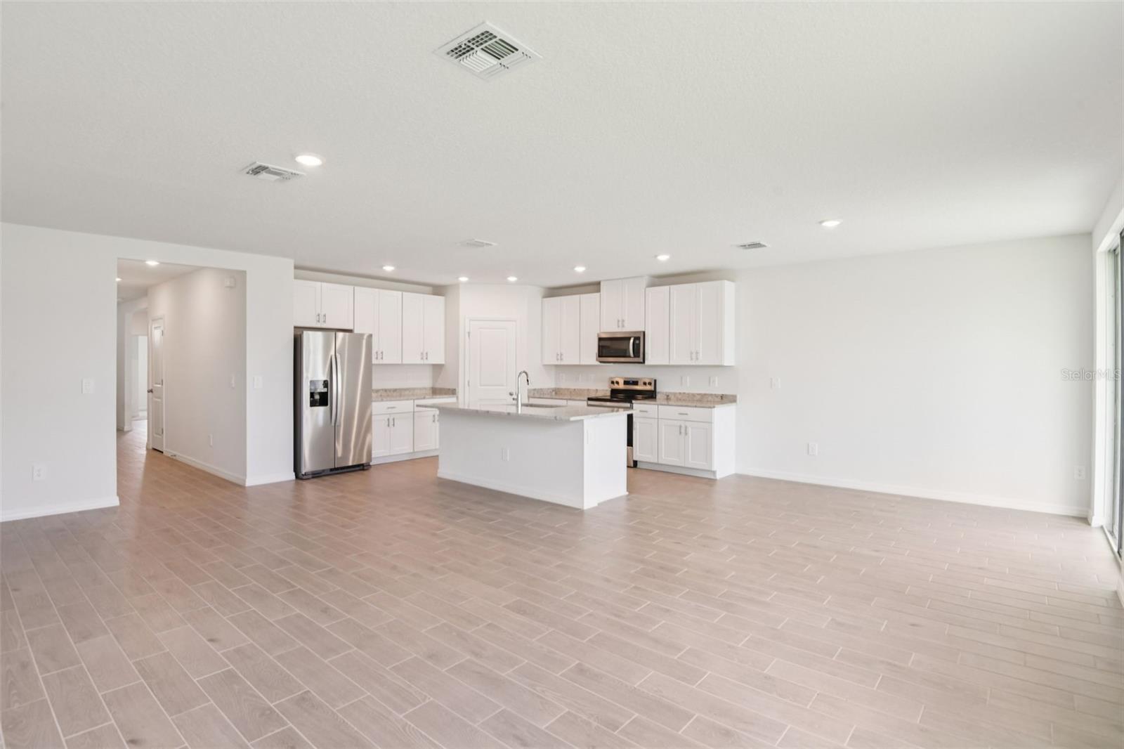Image 4 of 29 For 1732 Brekey Way