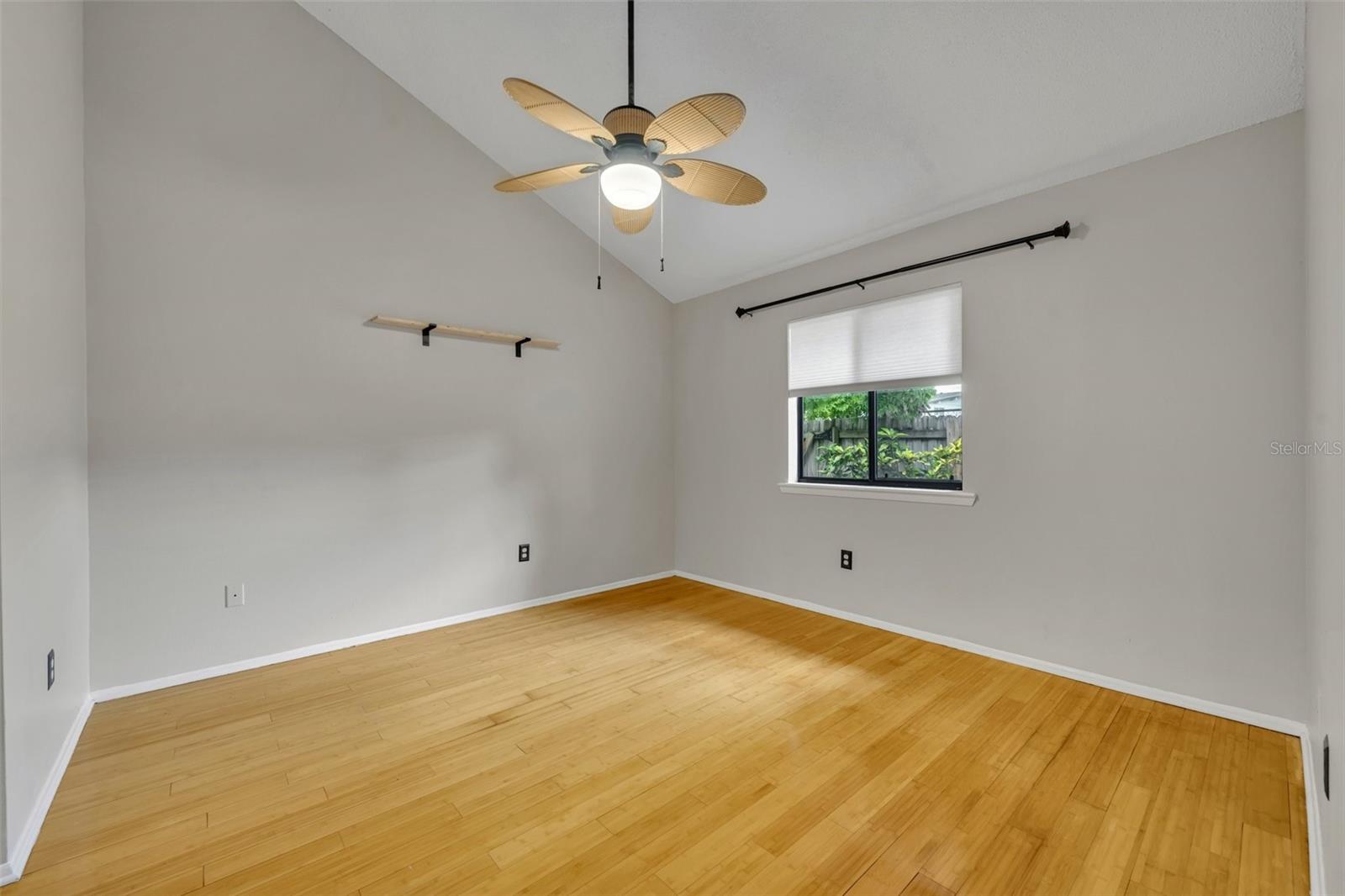 Image 8 of 22 For 1117 Park Green Place