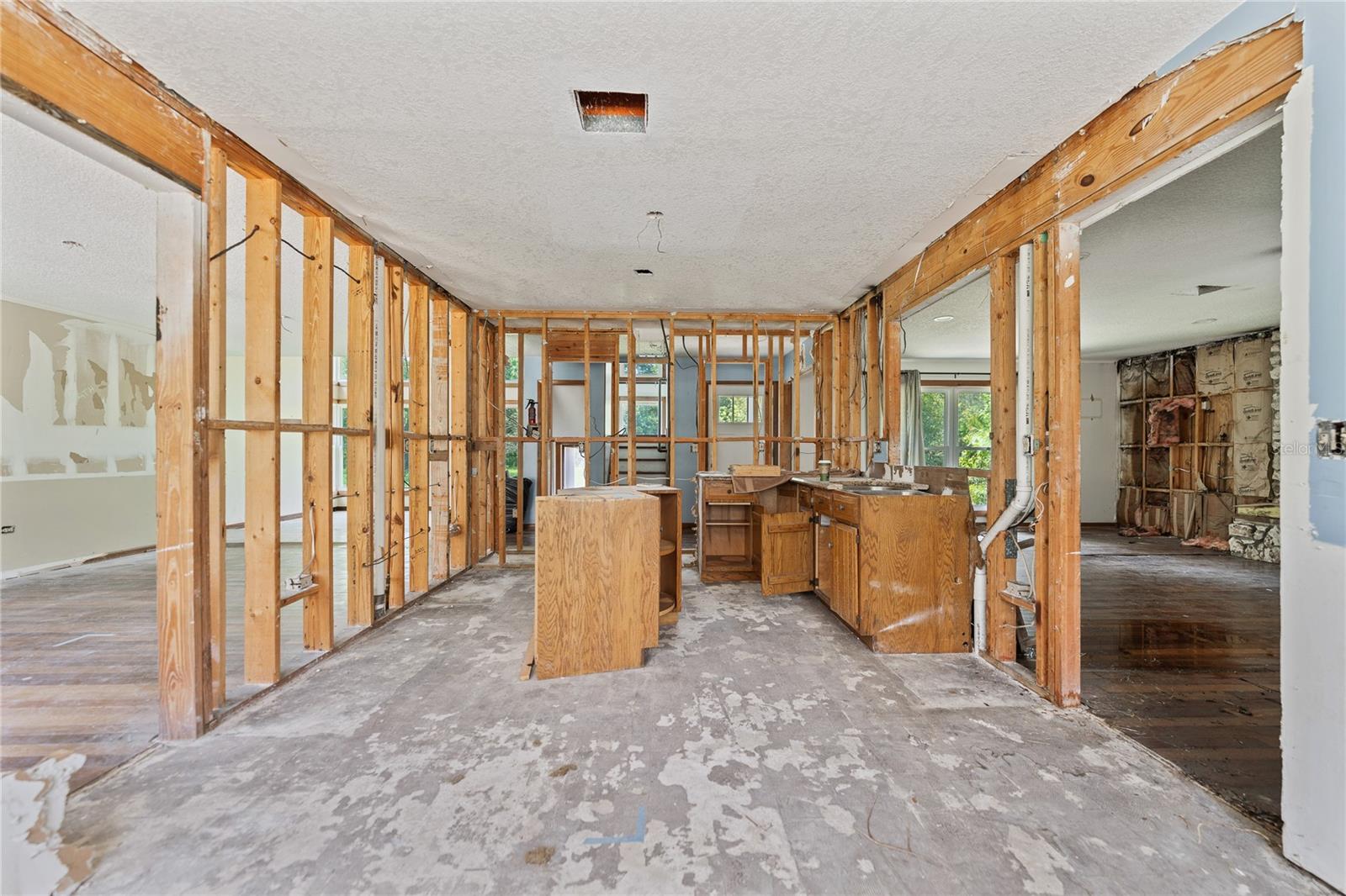 Image 6 of 32 For 8735 Rancho Court