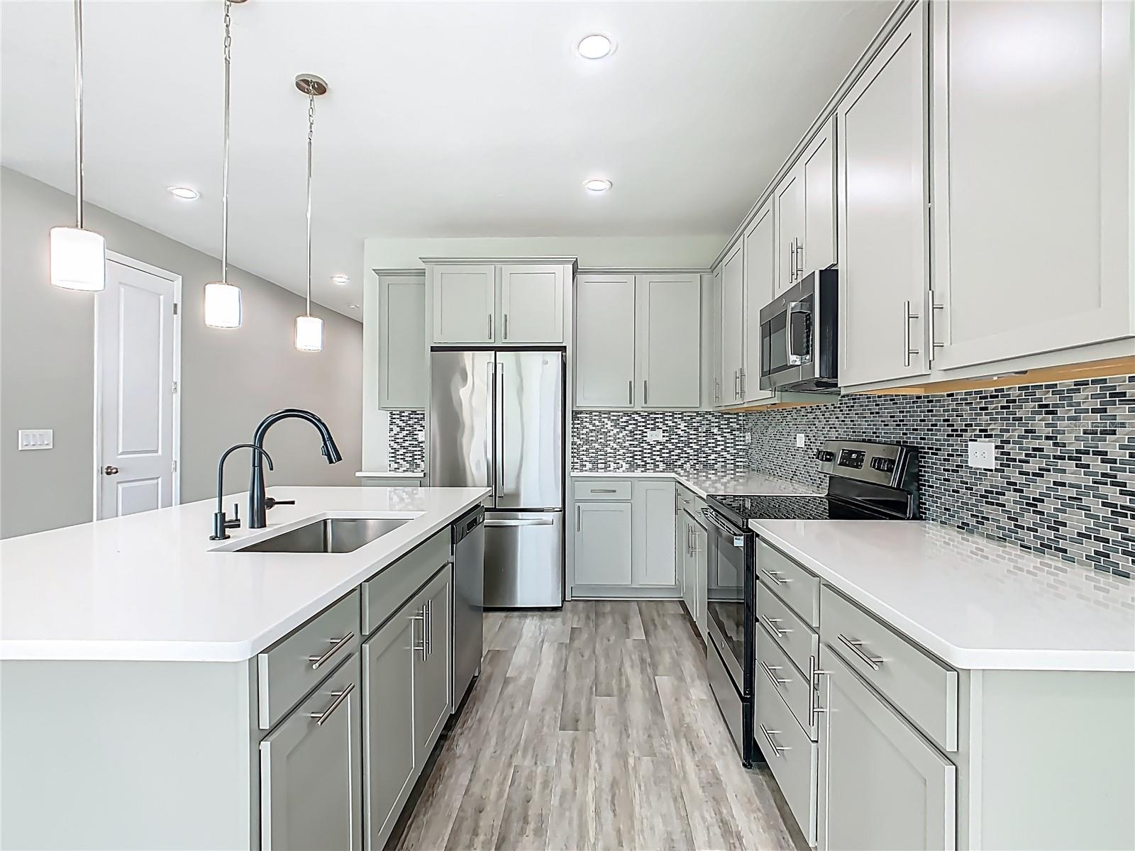 Image 11 of 66 For 242 White Heron Way