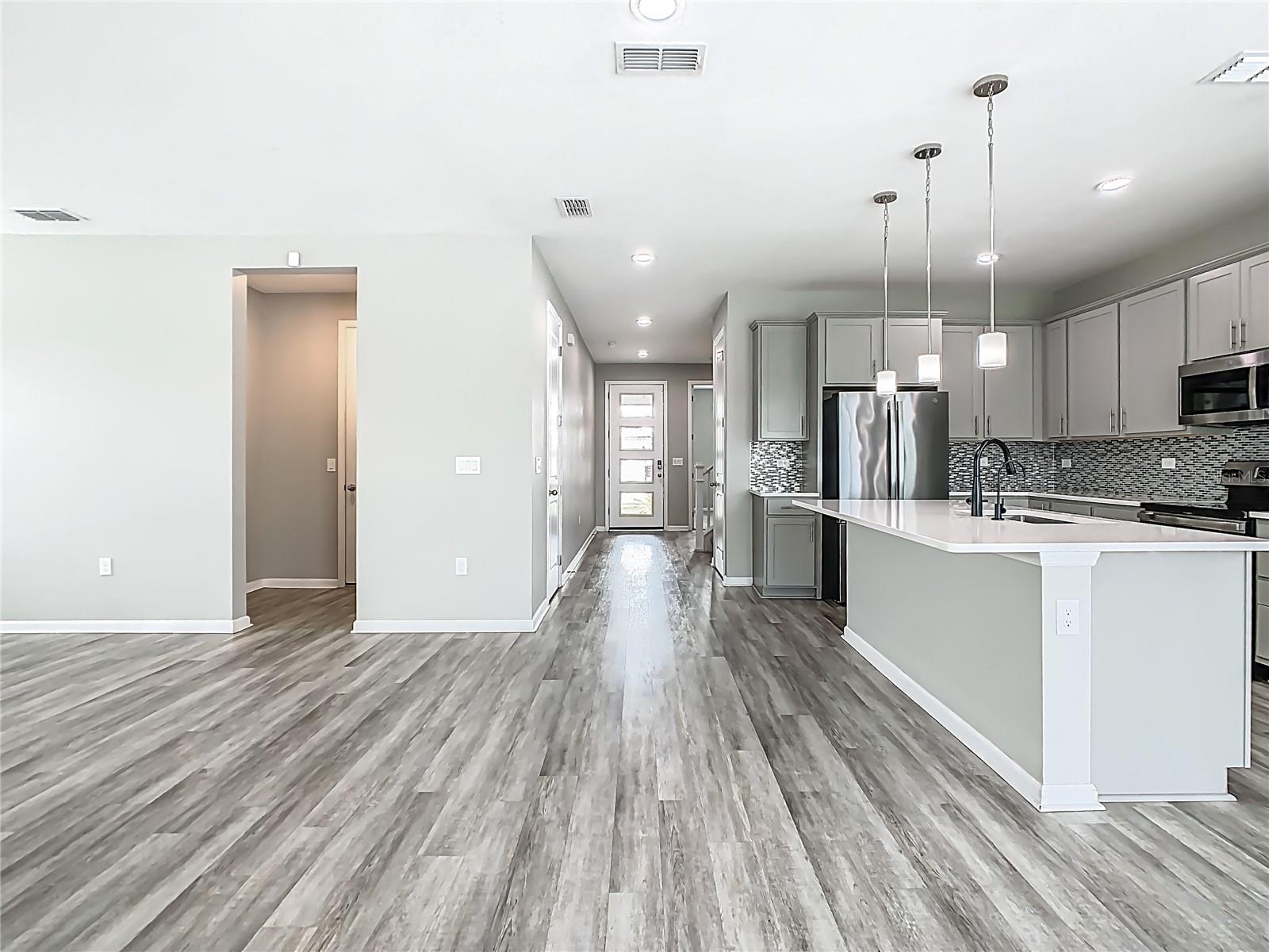 Image 14 of 66 For 242 White Heron Way