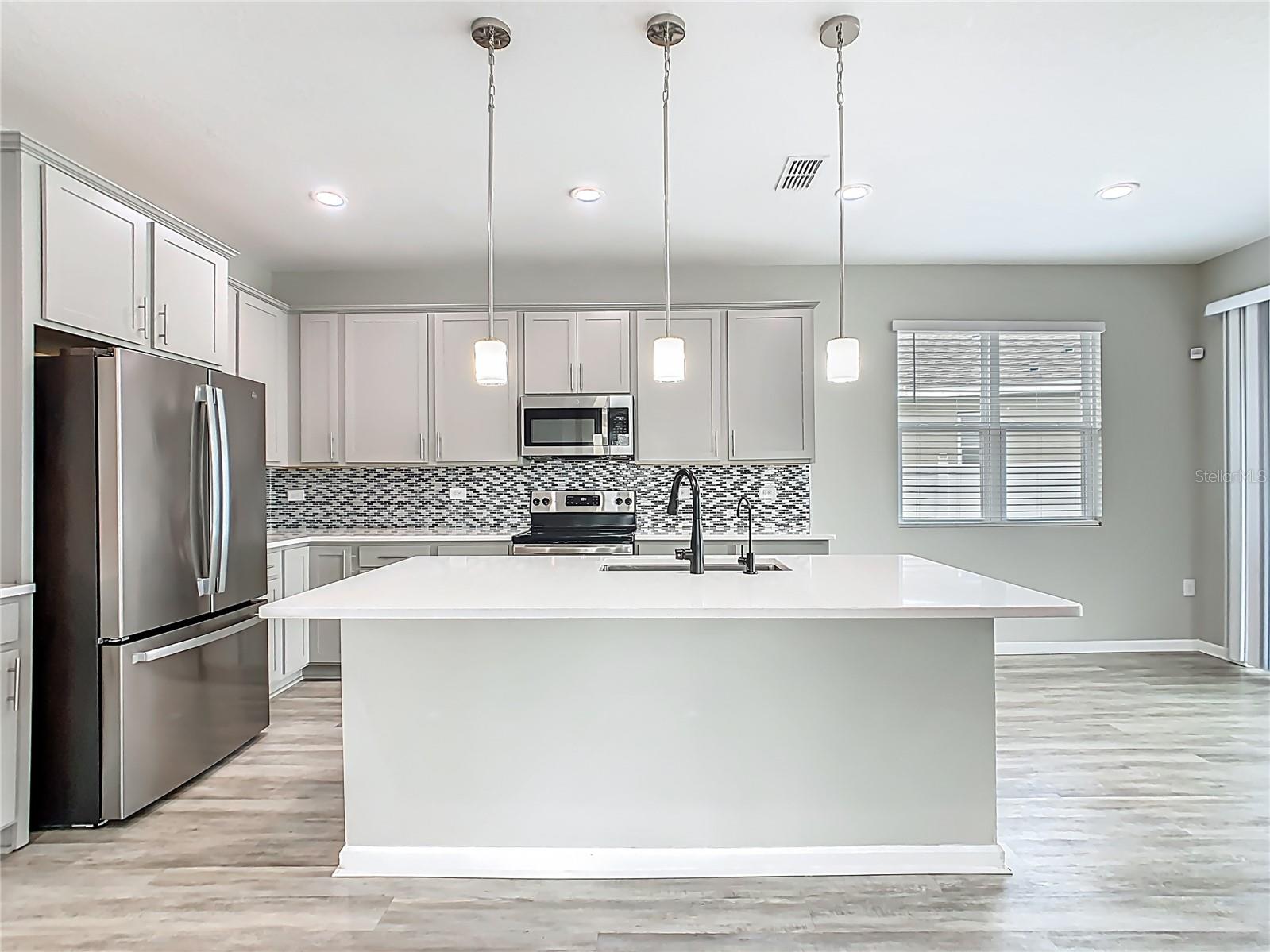 Image 16 of 66 For 242 White Heron Way