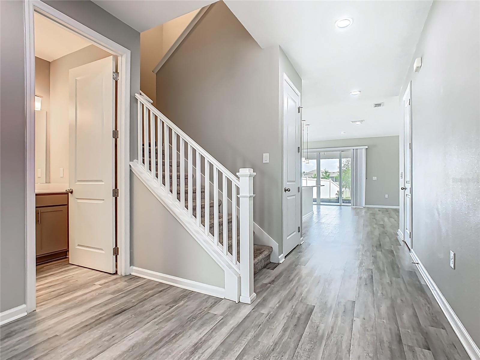 Image 23 of 66 For 242 White Heron Way