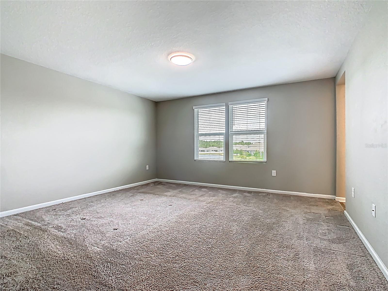 Image 25 of 66 For 242 White Heron Way