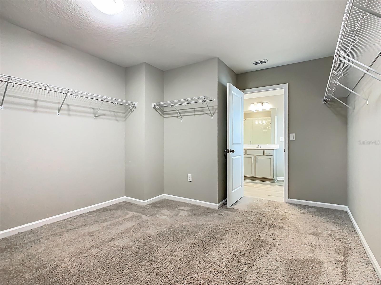 Image 32 of 66 For 242 White Heron Way