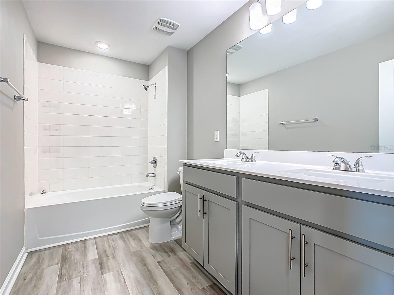Image 36 of 66 For 242 White Heron Way