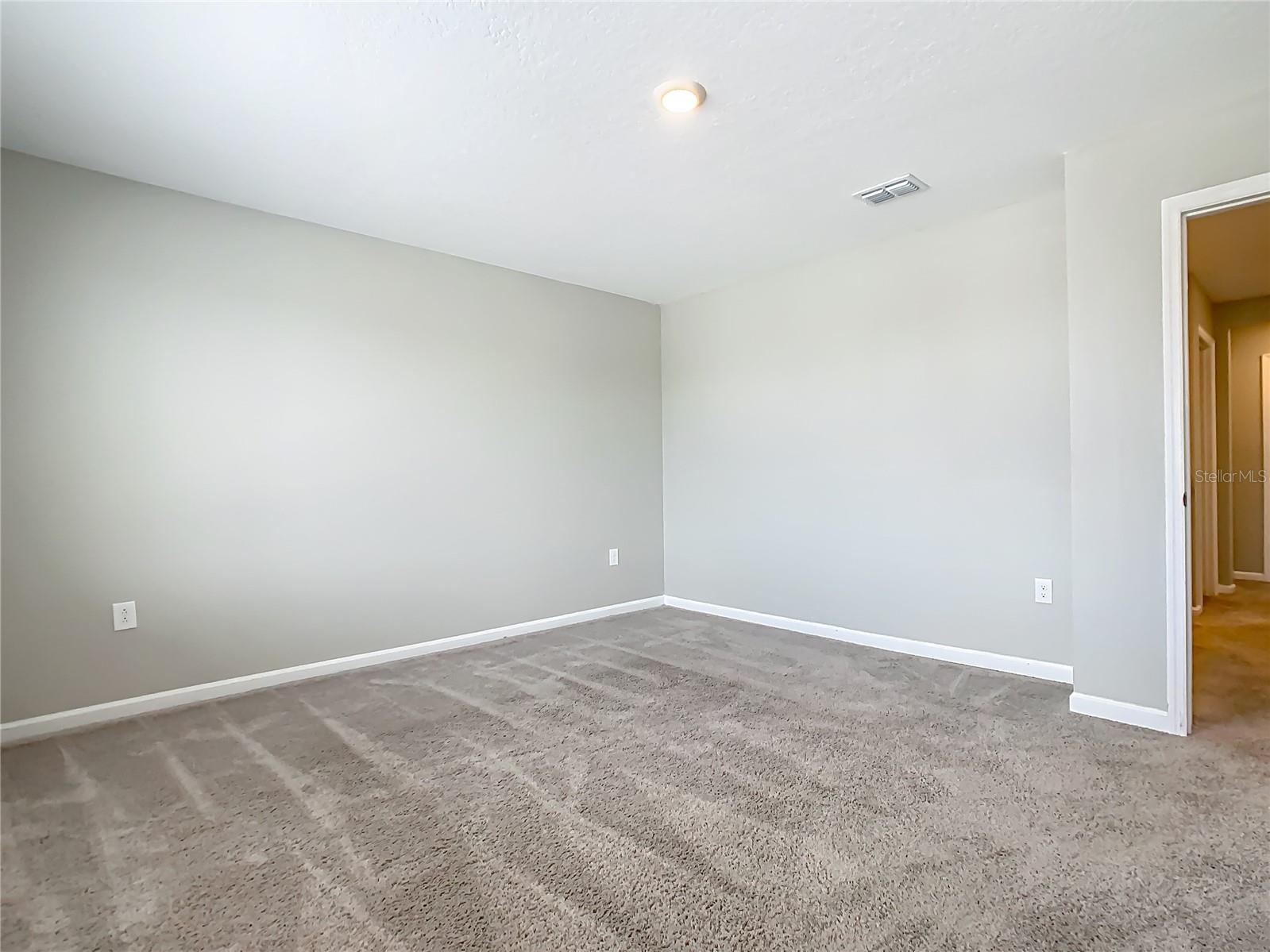 Image 38 of 66 For 242 White Heron Way