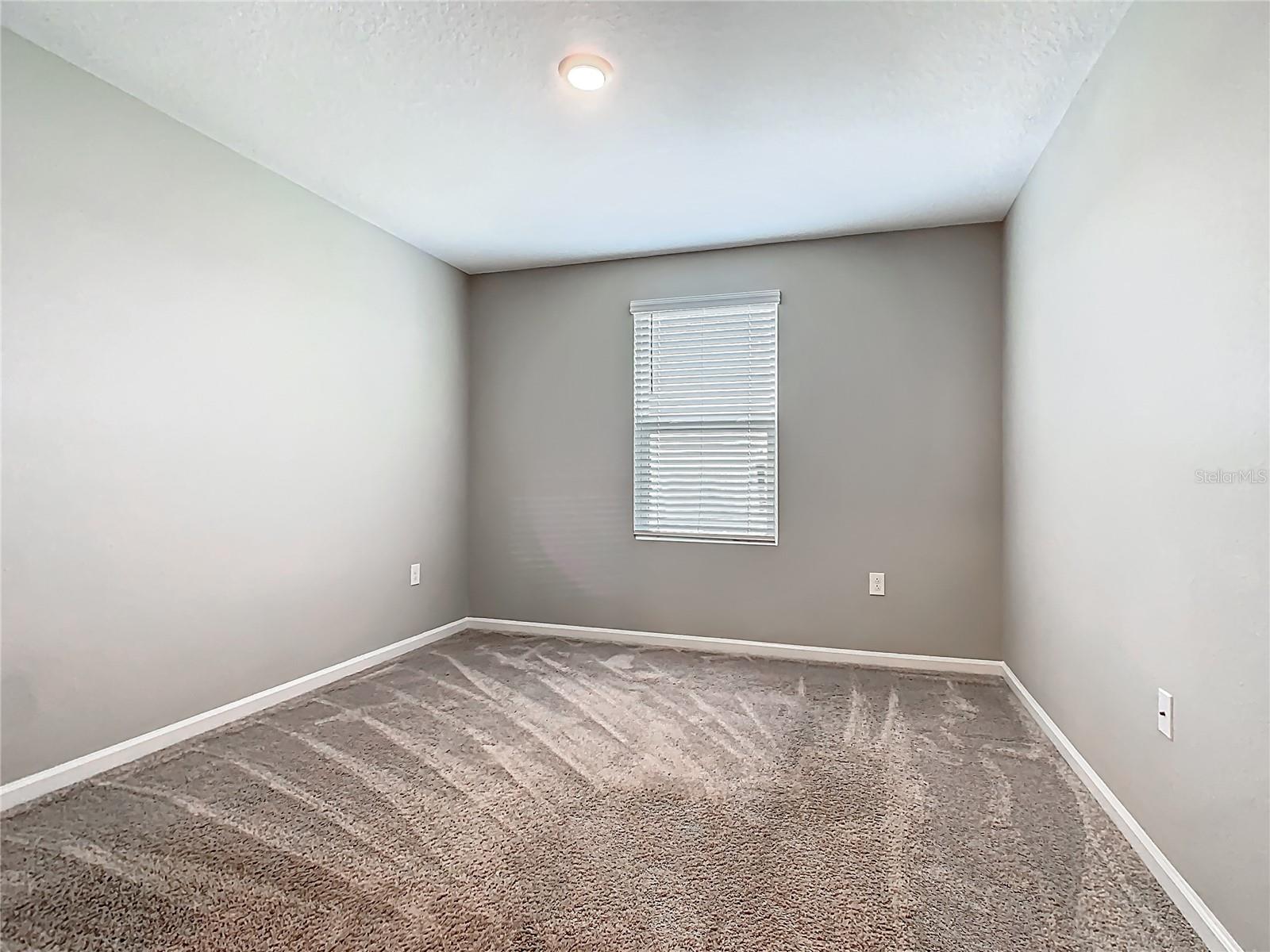 Image 40 of 66 For 242 White Heron Way