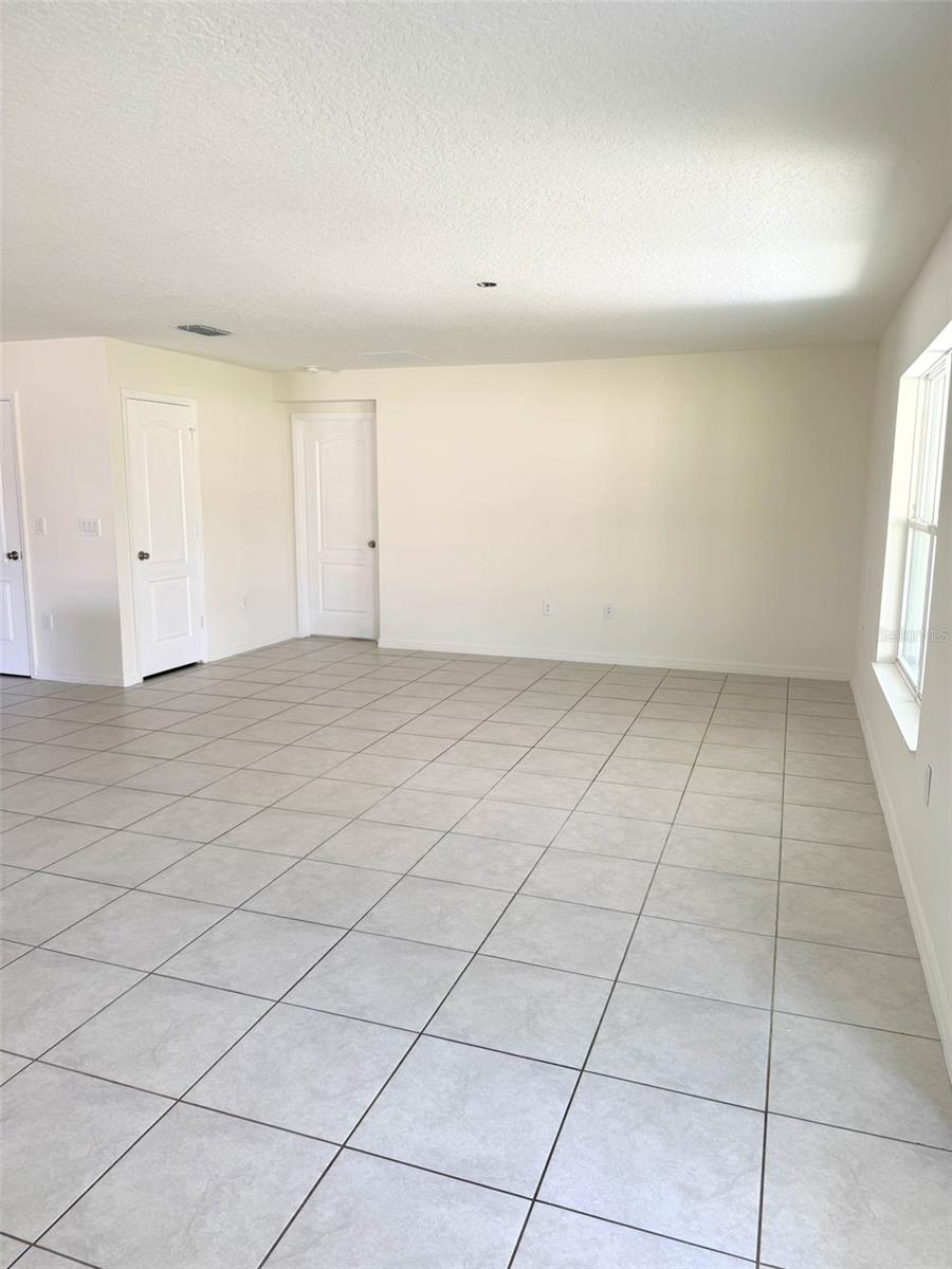 Image 10 of 21 For 1557 Venice Lane