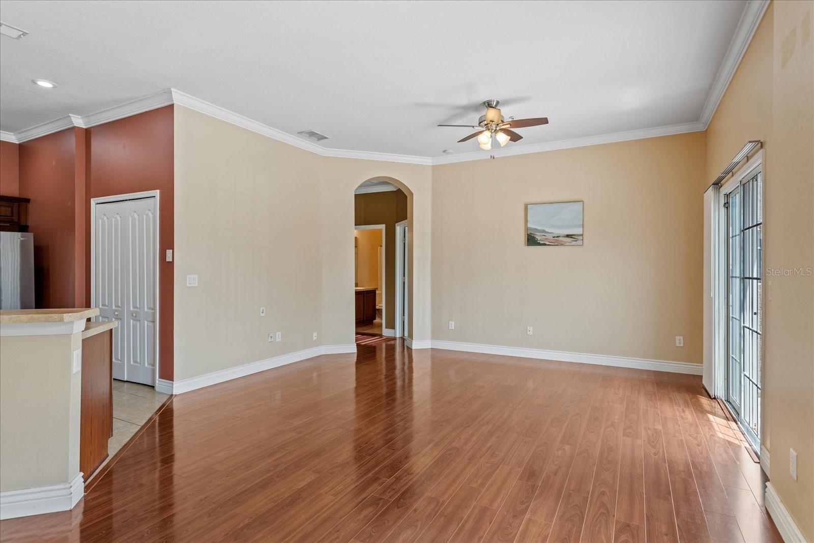 Image 5 of 17 For 1210 San Jacinto Circle