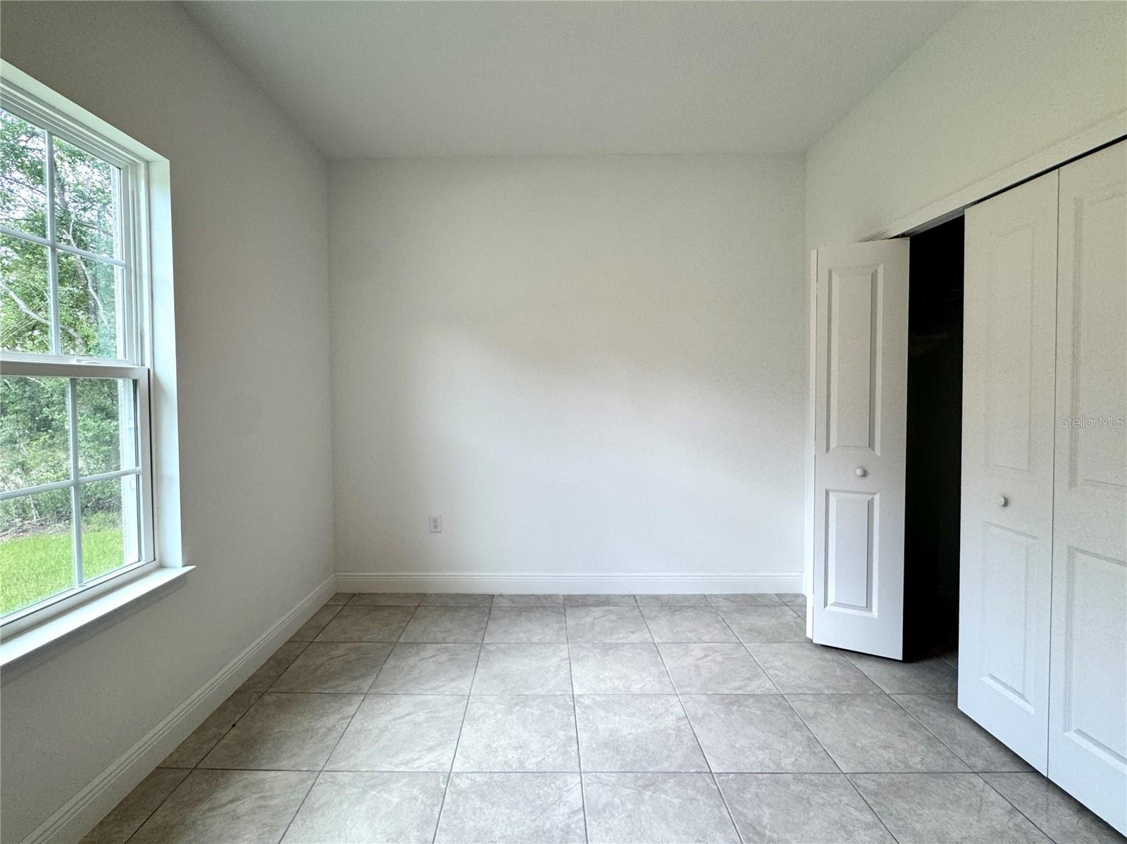 Listing photo id 11 for 10616 Didiscus Drive