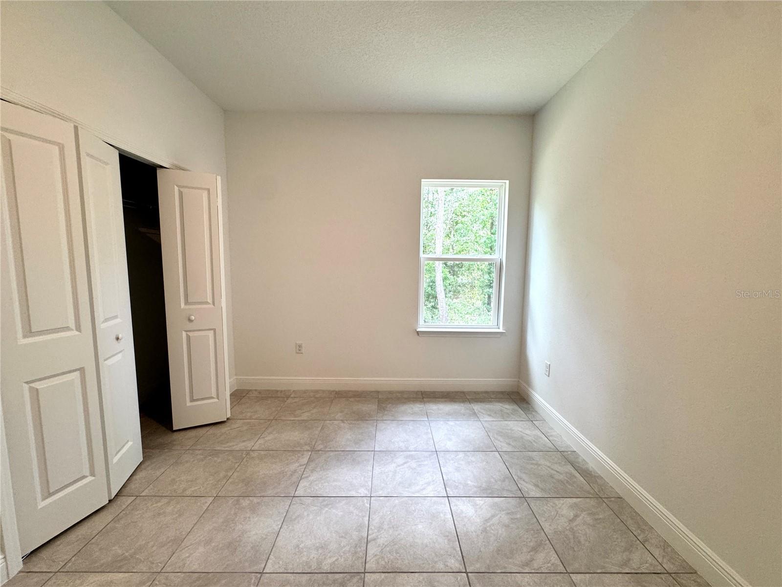 Listing photo id 13 for 10616 Didiscus Drive