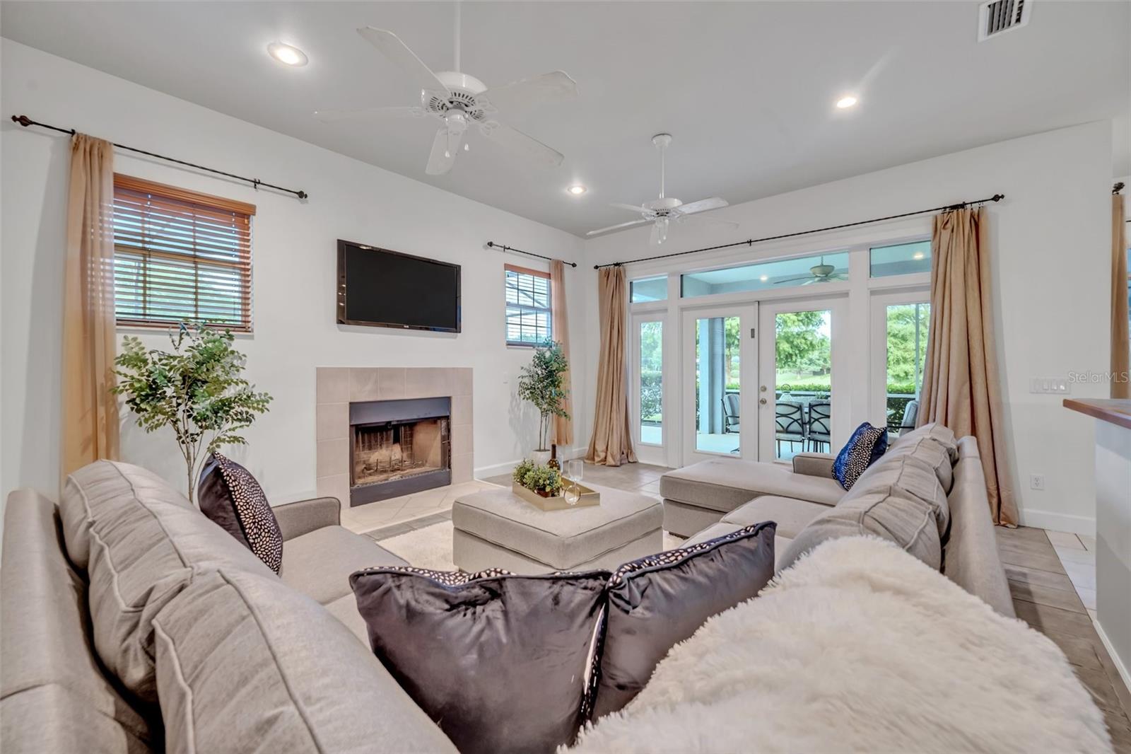 Image 11 of 33 For 2523 Madron Court