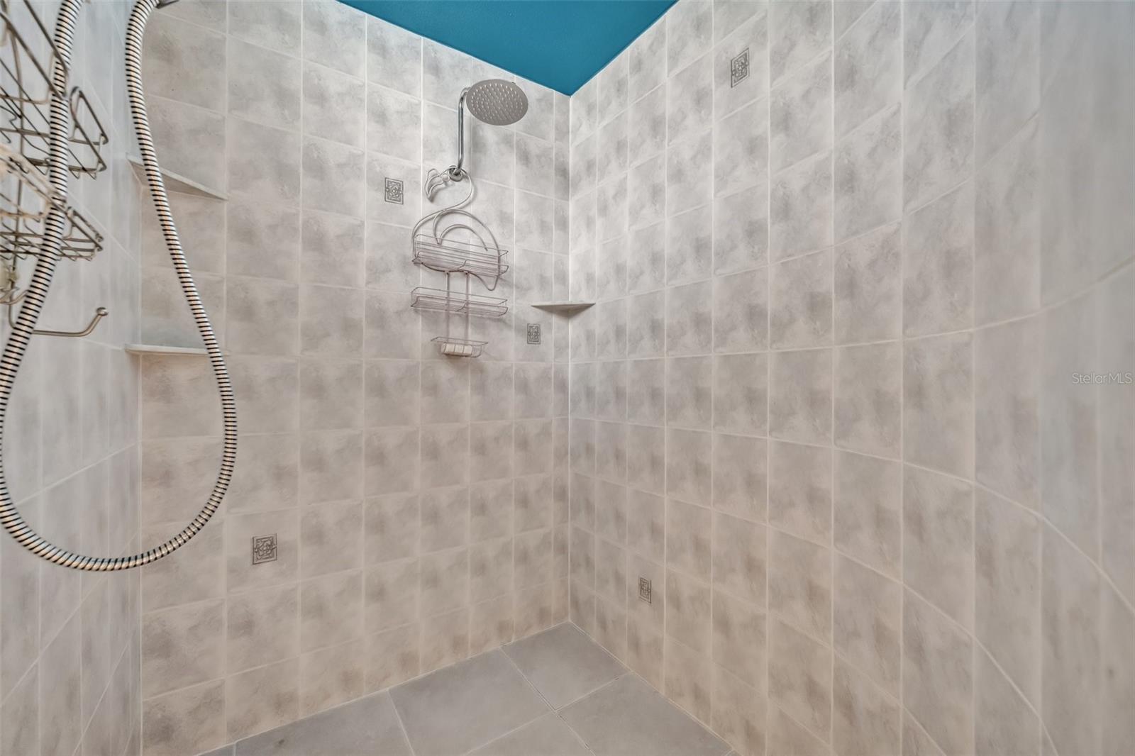 Image 25 of 33 For 2523 Madron Court