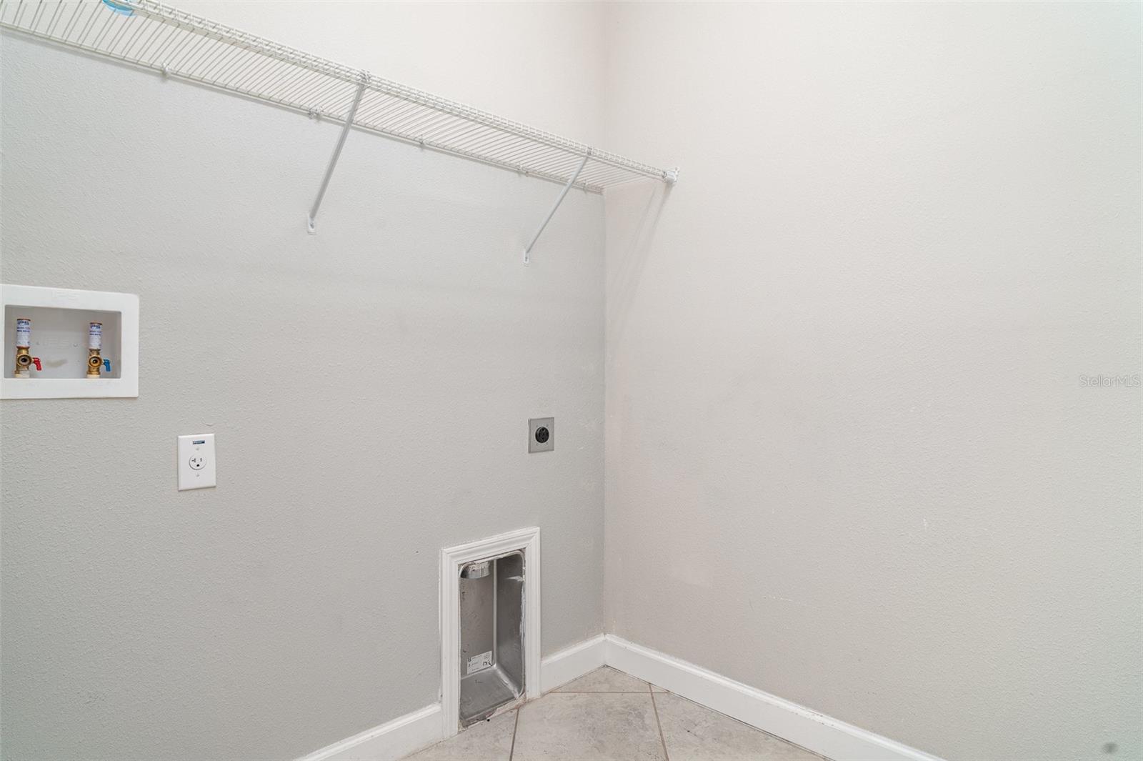 Image 16 of 18 For 13244 Satin Lily Drive