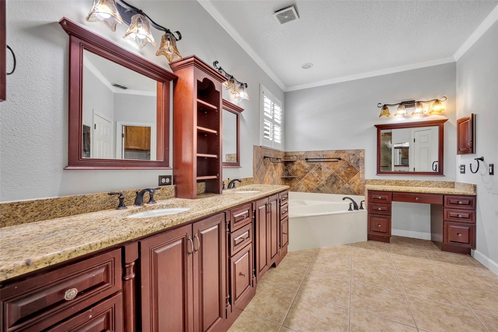 Image 27 of 31 For 4942 Lake Milly Drive