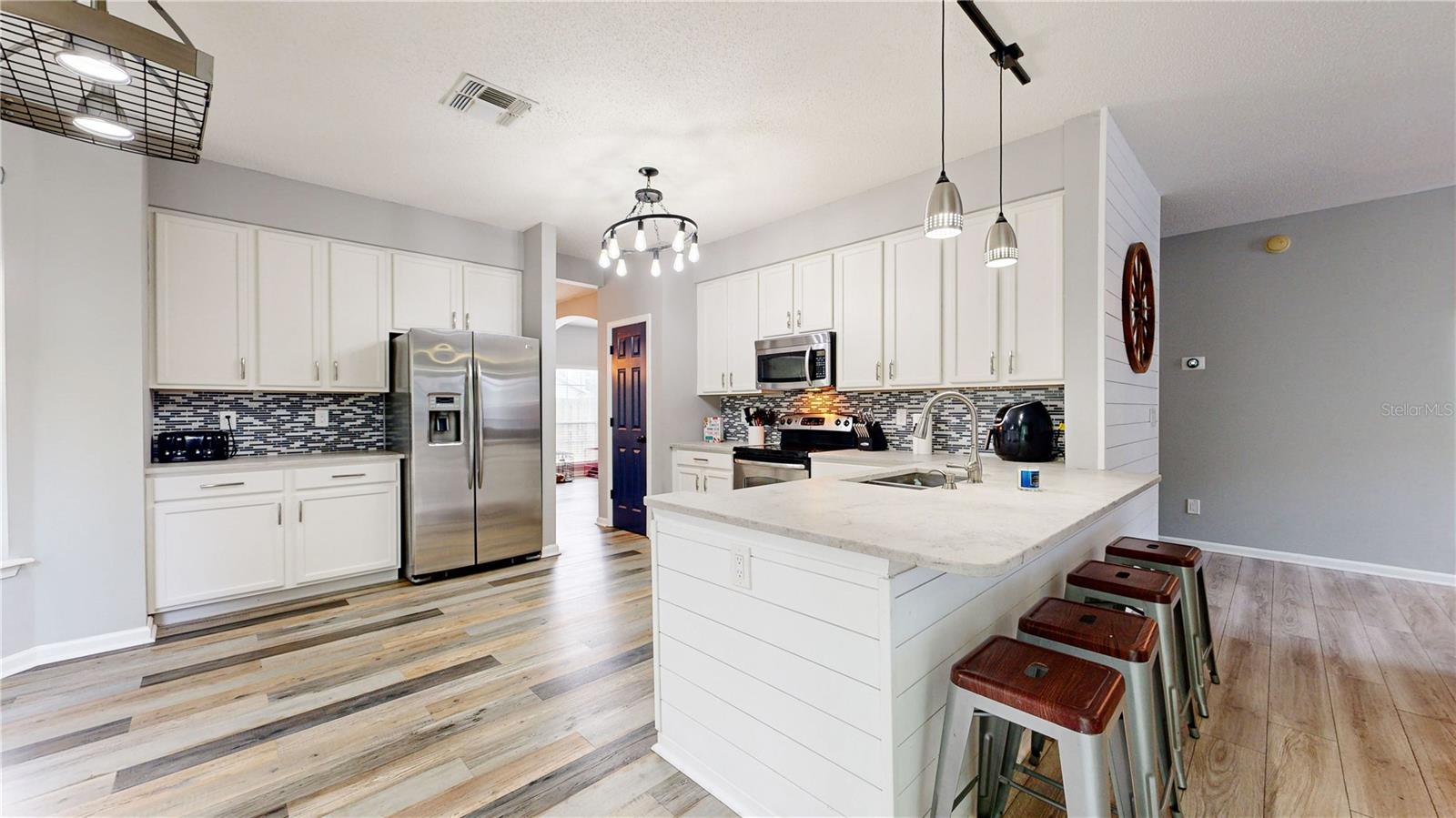 Image 14 of 42 For 1441 Laurel Oak Drive