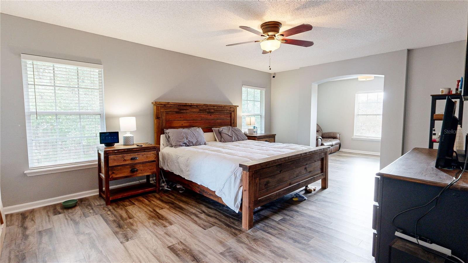 Image 15 of 42 For 1441 Laurel Oak Drive