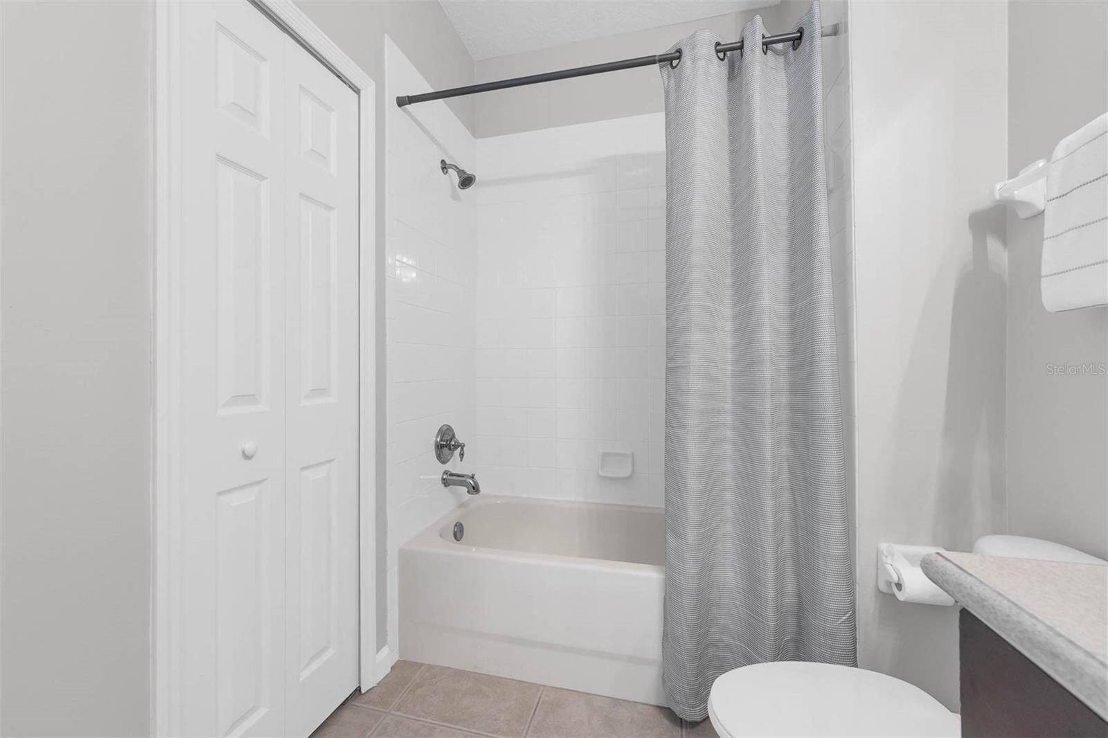 Image 27 of 38 For 4385 Wardell Place 202