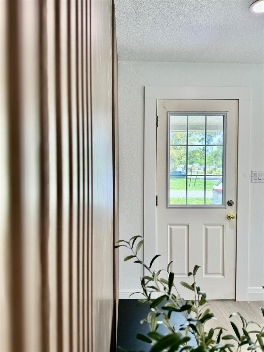 Image 3 of 18 For 38706 8th Avenue