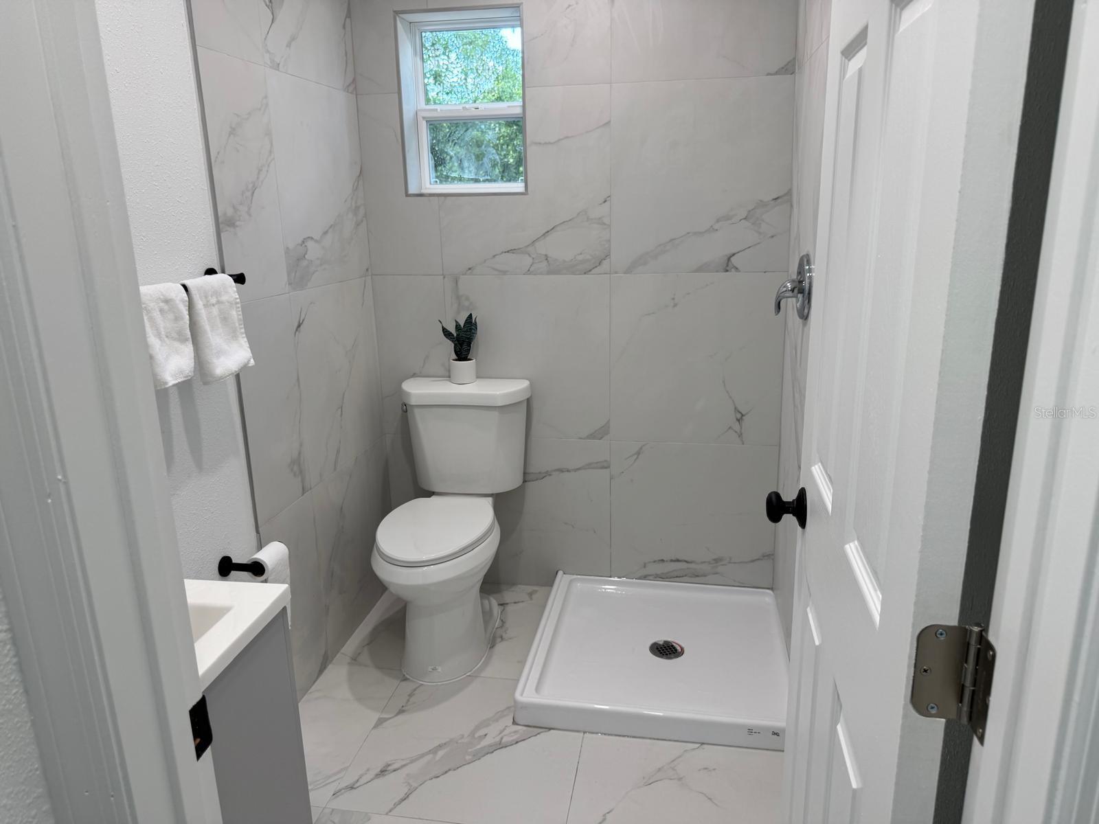 Image 7 of 18 For 38706 8th Avenue