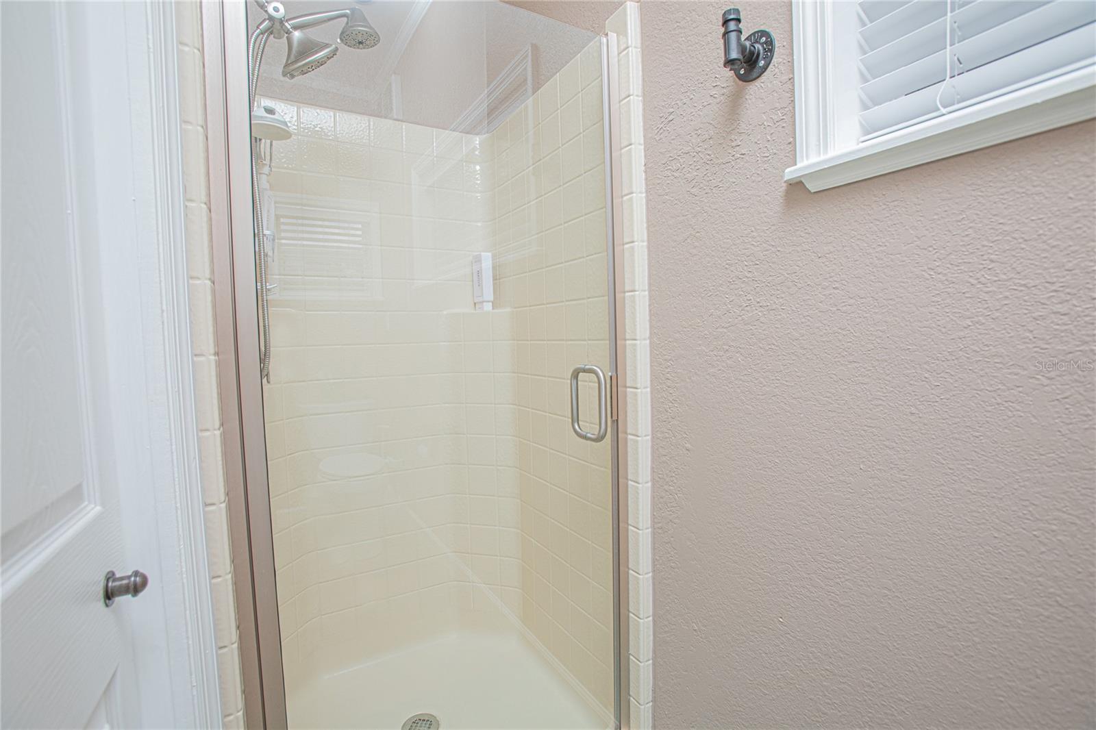 Image 20 of 44 For 110 Windsong Way 110