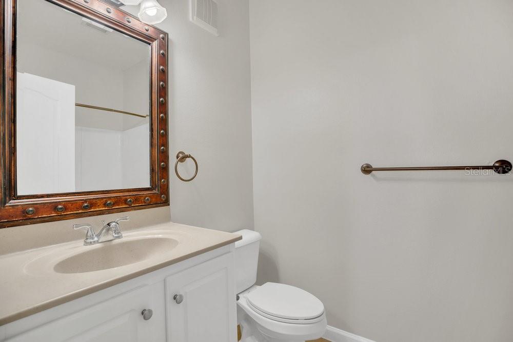 Image 20 of 44 For 12414 Baleria Cove 104