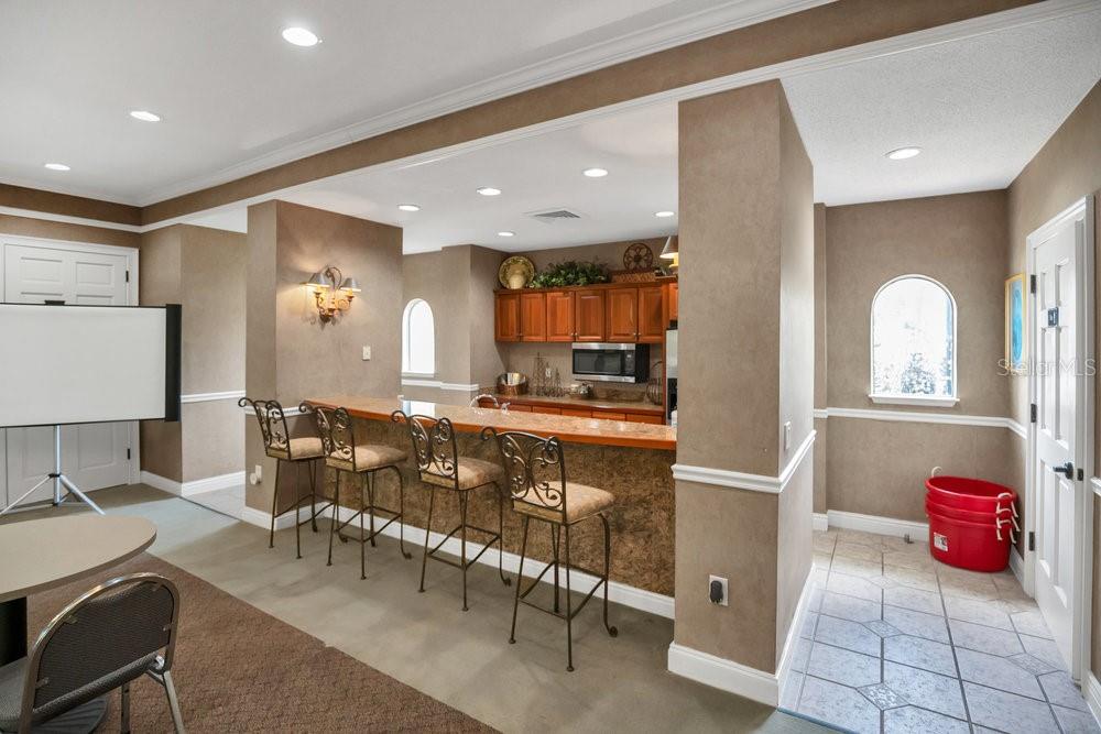 Image 22 of 44 For 12414 Baleria Cove 104