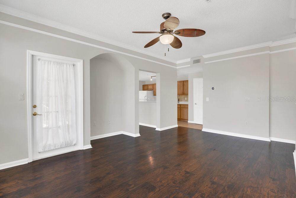 Image 8 of 44 For 12414 Baleria Cove 104