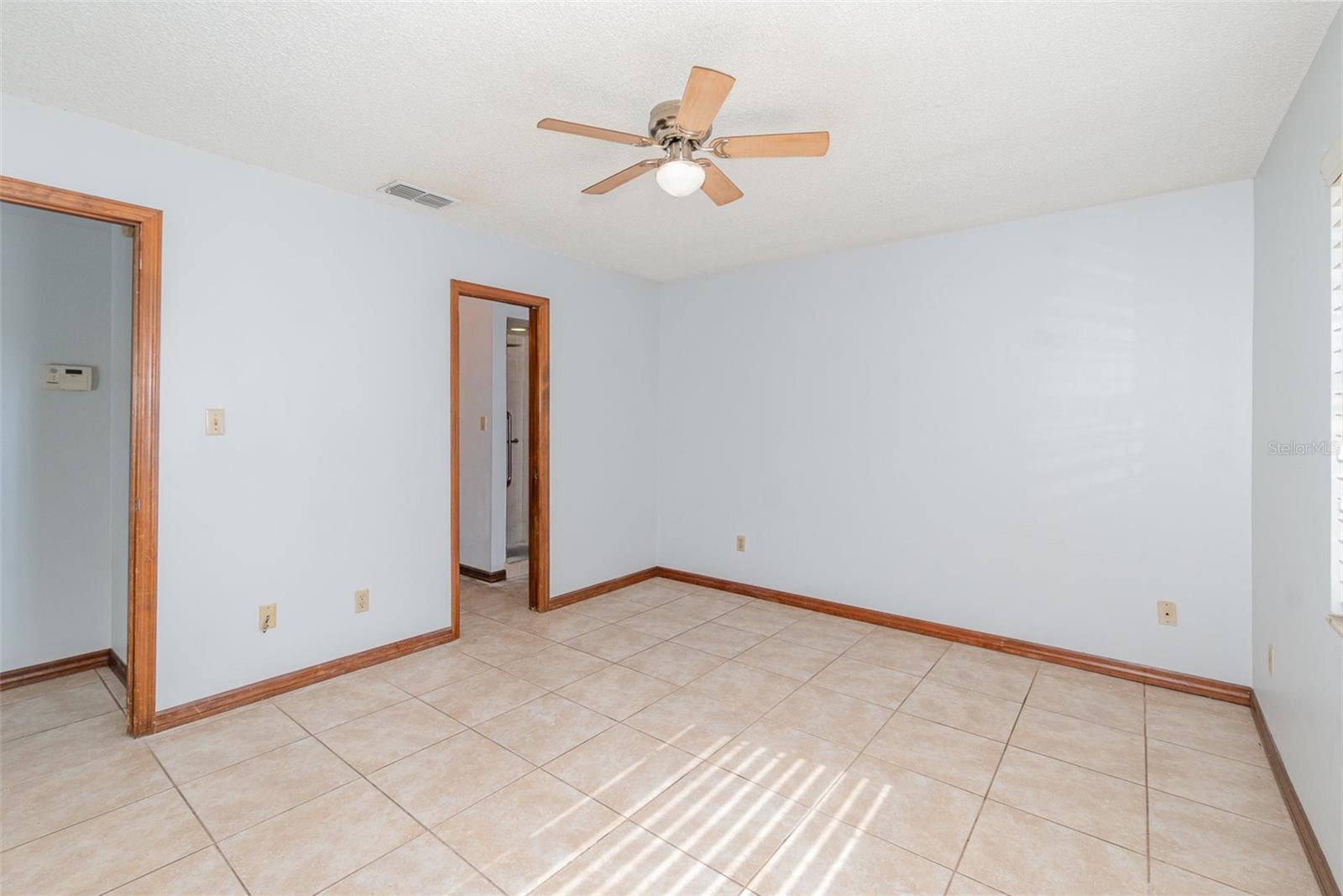 Image 14 of 25 For 1007 Glendale Street