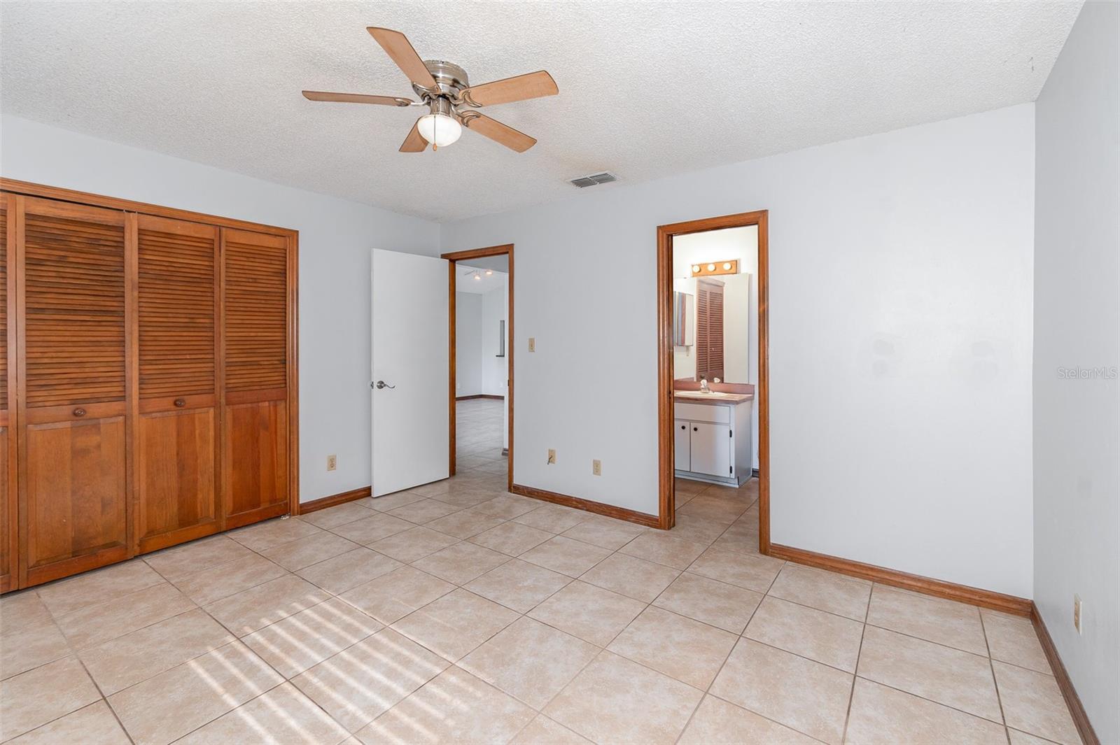 Image 17 of 25 For 1007 Glendale Street