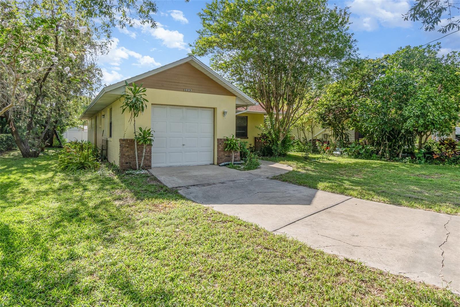 Image 3 of 25 For 1007 Glendale Street
