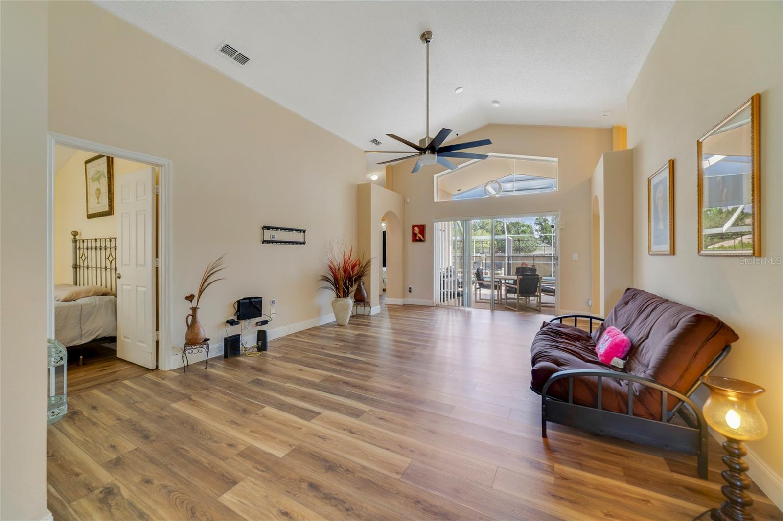 Image 2 of 20 For 4533 Oakbrook Court
