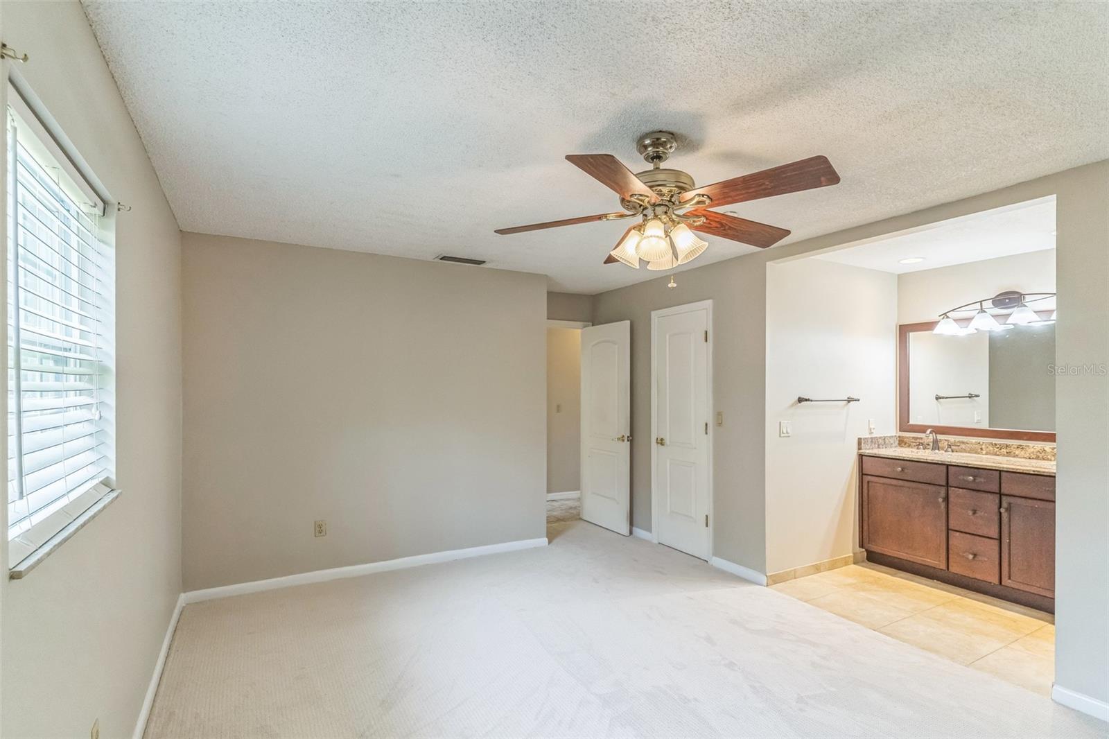 Image 22 of 31 For 403 Broadview Avenue