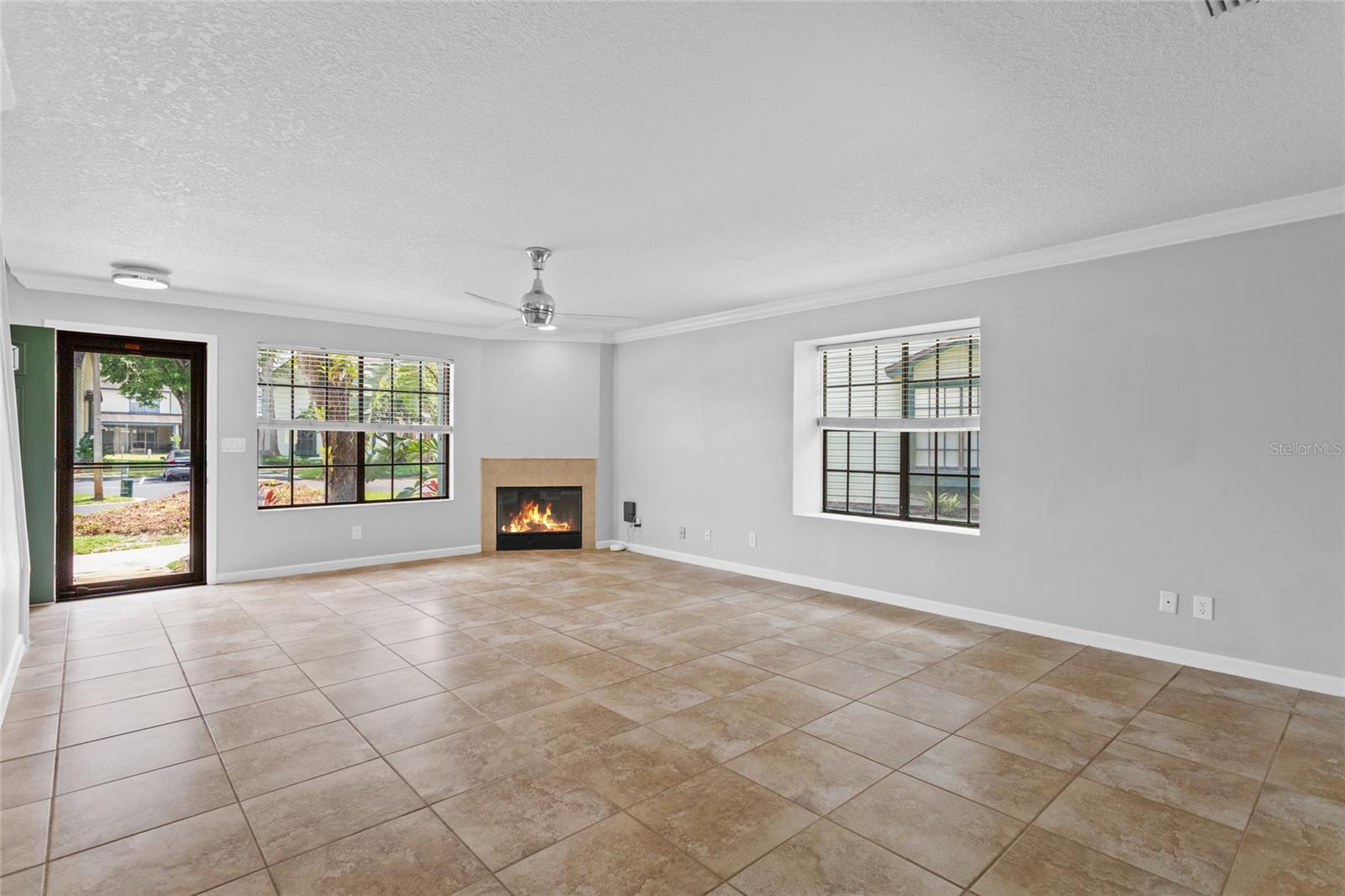 Image 5 of 36 For 2930 Candela Court