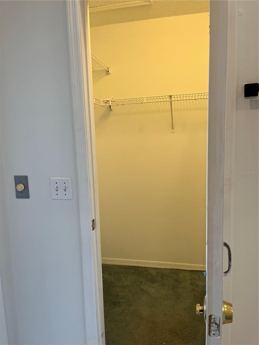Image 11 of 55 For 2421 Queenswood Circle