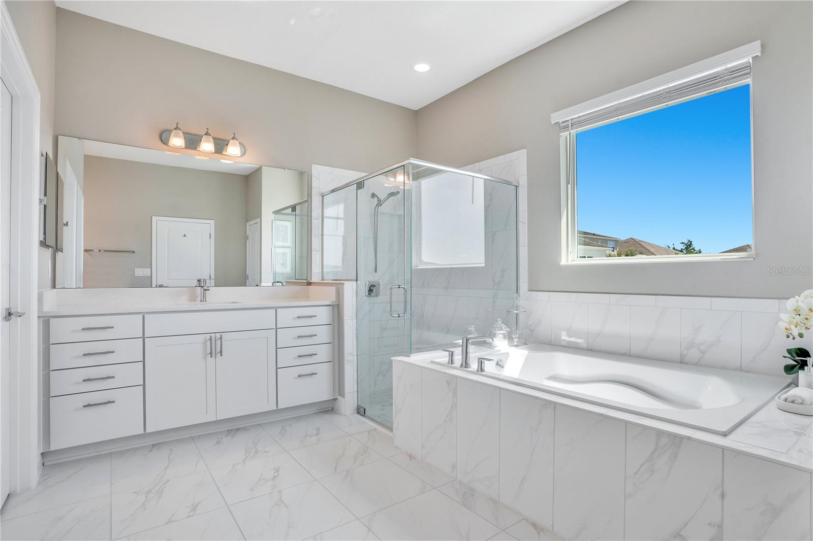 Image 37 of 68 For 15050 Sunstar Way