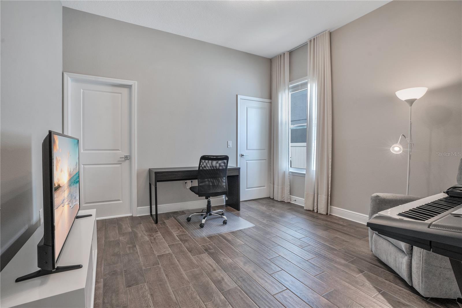 Image 42 of 68 For 15050 Sunstar Way