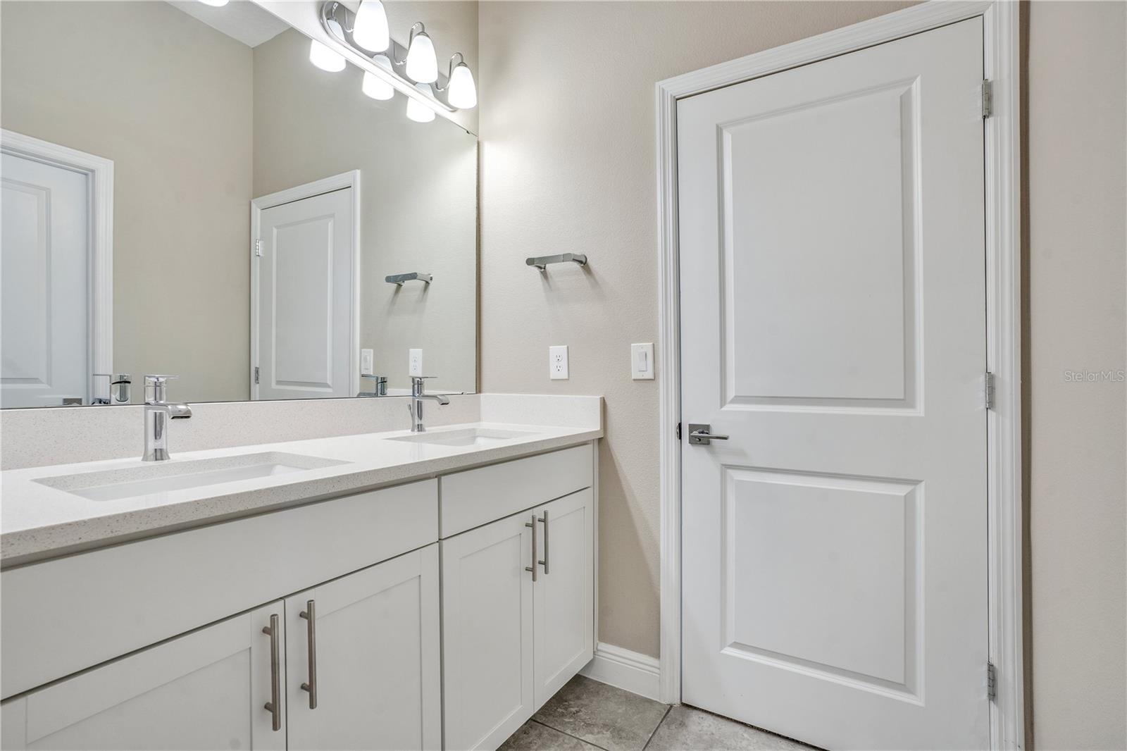 Image 47 of 68 For 15050 Sunstar Way
