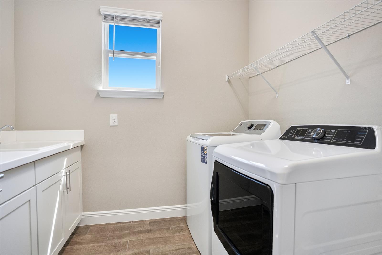 Image 52 of 68 For 15050 Sunstar Way